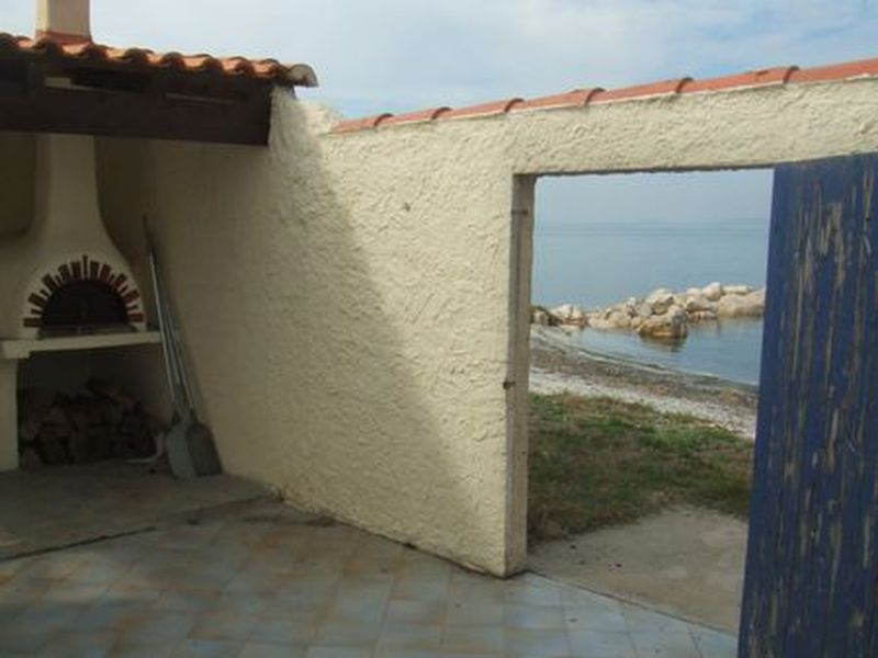 Vente Villa T6 Marignane 13700  belle superficie, garage, terrasse et accés privé à la plage