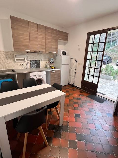 Appartement T2 Ensues La Redonne Les Bourgailles 1 chambre une terrasse et une place de aprking