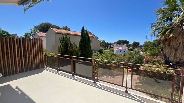 Haut de villa T5 Carry le Rouet  