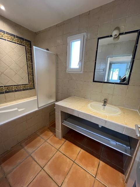 Maison T6 Bouc bel air  5 chambres