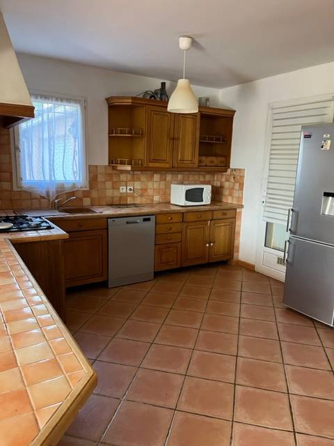 Maison T6 Bouc bel air  5 chambres