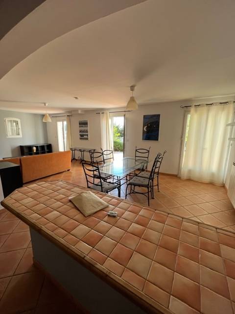 Maison T6 Bouc bel air  5 chambres