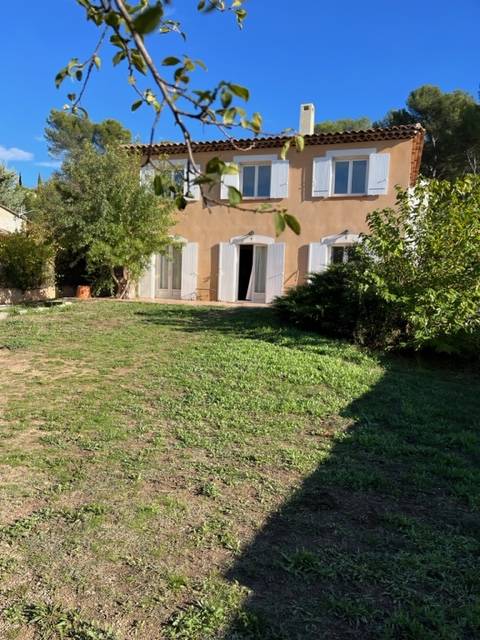 Maison T6 Bouc bel air  5 chambres