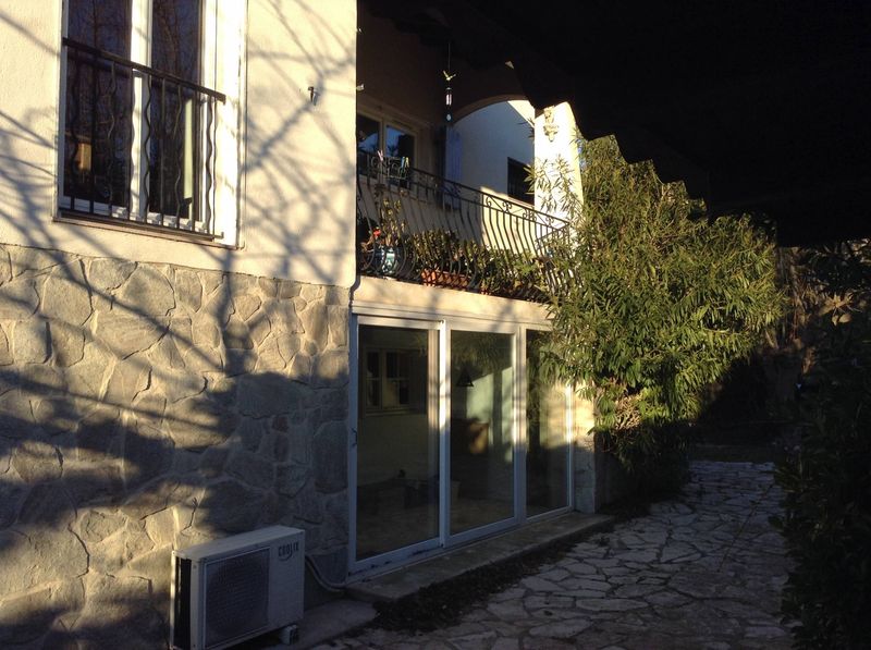 Vente  T5 Marignane Le planet A vendre sur Marignane une maison avec 2 habitations