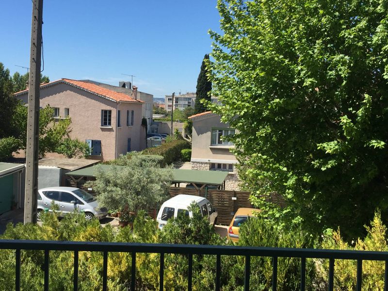 Vente Appartement T2 13700 Marignane Centre Ville 1 chambre grand balcon cave climatisation