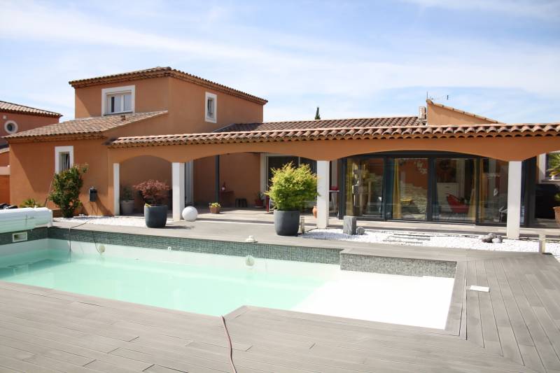 Villa T5 Marignane  Résidence privée