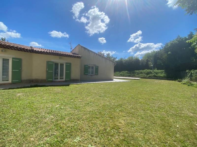 Villa Simiane collongue  3 chambres 700m² abri voitures