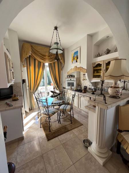 Maison T6 Marignane Centre ville 