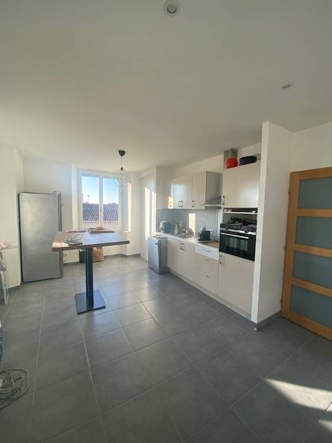 Haut de villa Marignane Colline 2 Chambres balcon jardin et places de parking