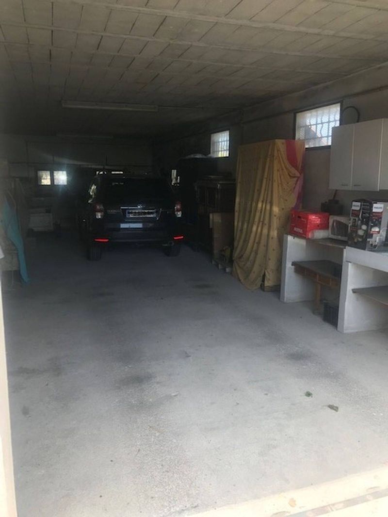 Vente Terrain constructible Marignane Lacanau Terrain de 225m² avec grand garage de 63m² aménageable