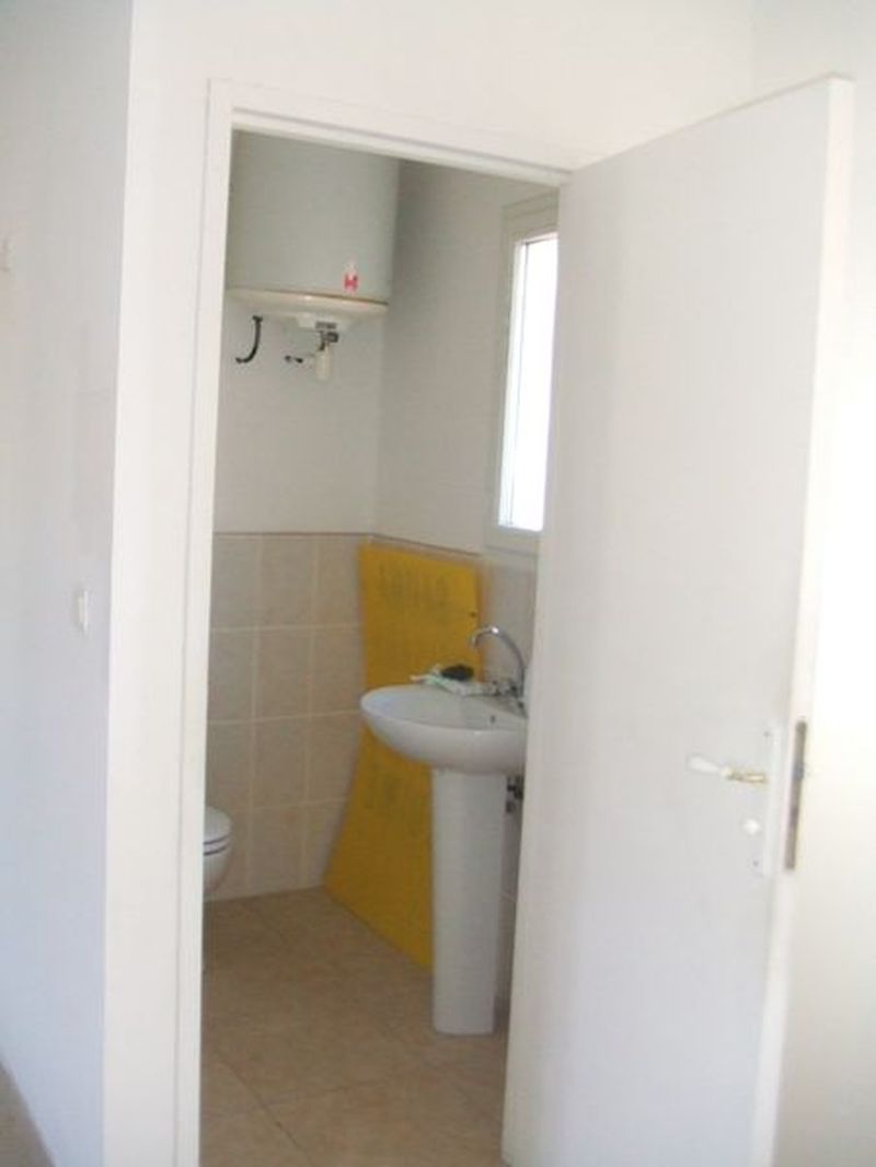 Vente locaux T1 Marignane 13700   immeuble sécurisé, proche centre-ville et commerces