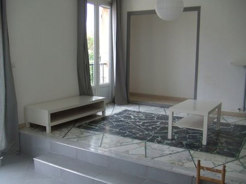 Vente MAISON T3 Marignane 13700 Colline  Location T3 secteur trés calme, maison entierement rénovée.