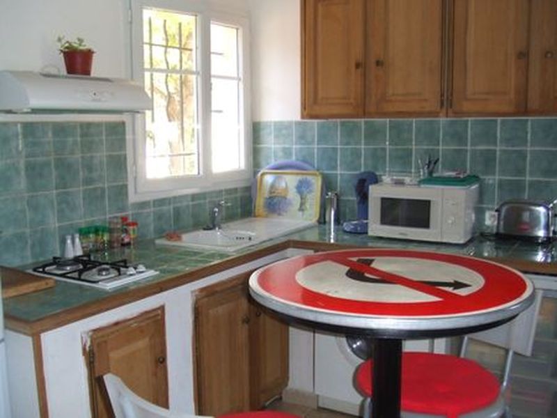 Vente Appartements T1 Marignane 13700  Location , proche centre-ville, immeuble sécurisé.