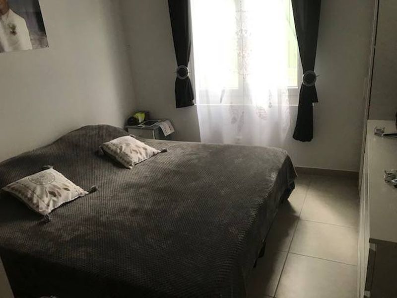 Location Villa T4 Saint-Victoret Les Rollandins 3 chambres, cellier garage 547m² terrain