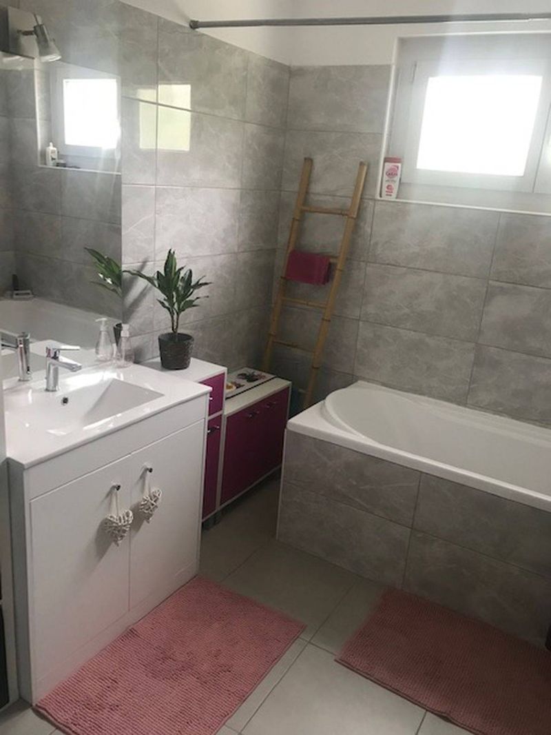 Location Villa T4 Saint-Victoret Les Rollandins 3 chambres, cellier garage 547m² terrain